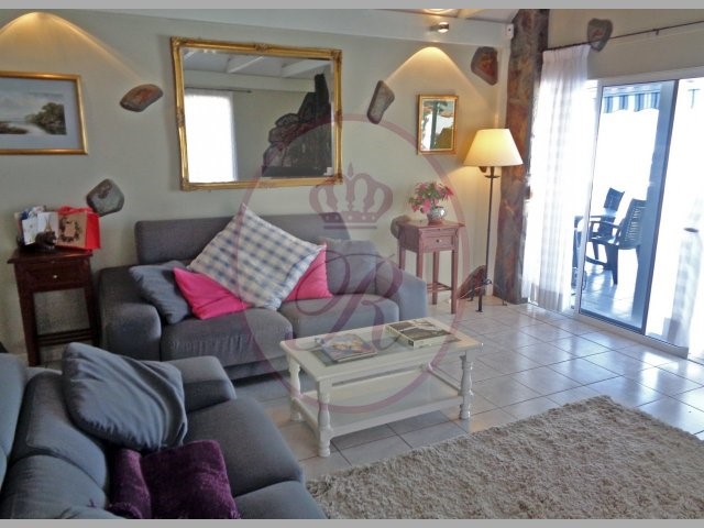  4 bed rustic house for sale in Marazul