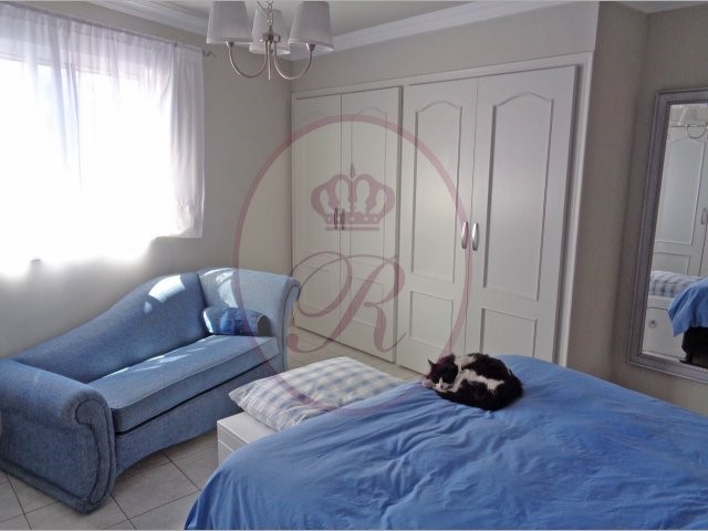  4 bed rustic house for sale in Marazul