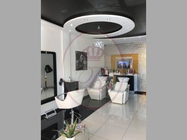 Empty Local for sale in Las Americas