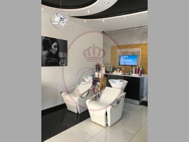 Empty Local for sale in Las Americas