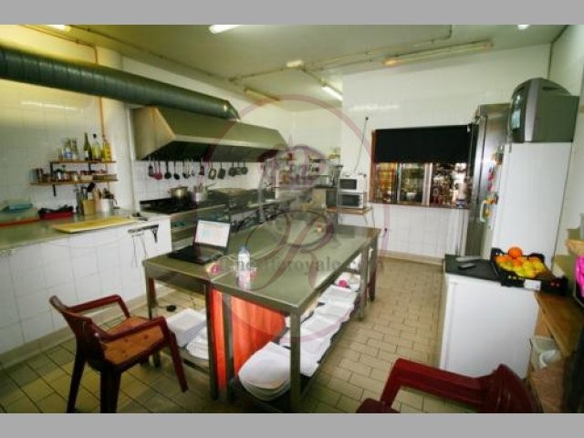 Fully Equipped Local for sale in Puerto de Santiago