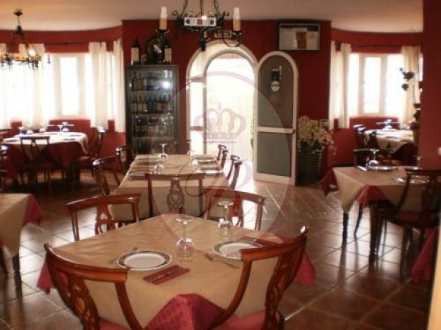 Restaurant for sale in Buzanada