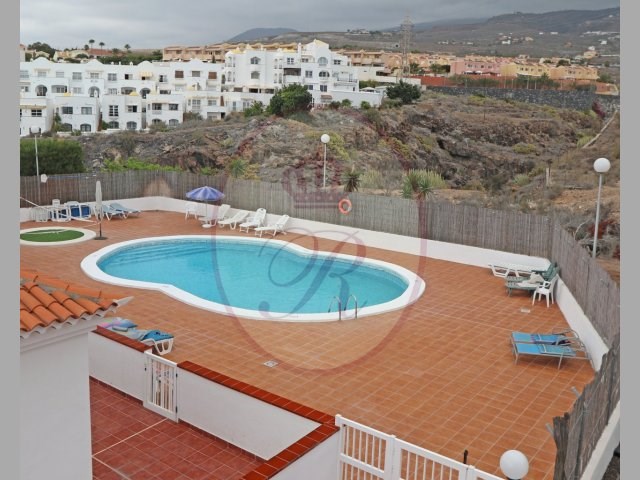 2 bed townhouse for sale in Callao Park, Callao Salvaje