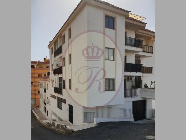 Empty Local for long term rent in Colon I, Los Cristianos