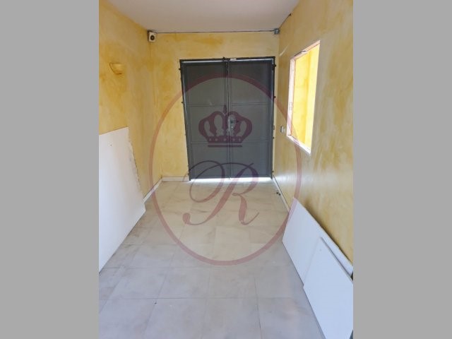 Empty Local for long term rent in Colon I, Los Cristianos