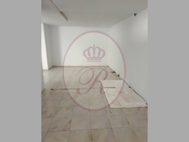 Empty Local for long term rent in Colon I, Los Cristianos