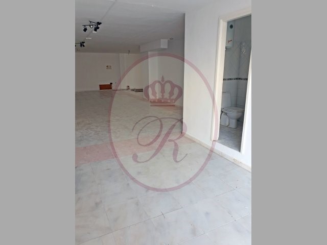 Empty Local for long term rent in Colon I, Los Cristianos