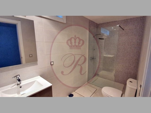 5 bed villa for sale in Balcon del Duque, El Duque