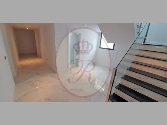 5 bed villa for sale in Balcon del Duque, El Duque