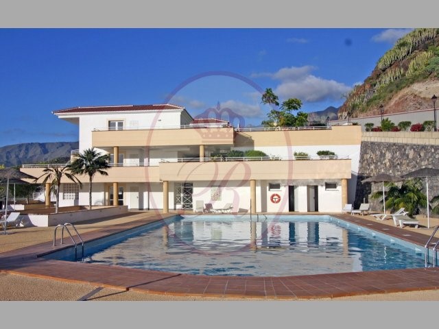 2 bed apartment for sale in Sunset Bay, Torviscas Bajo