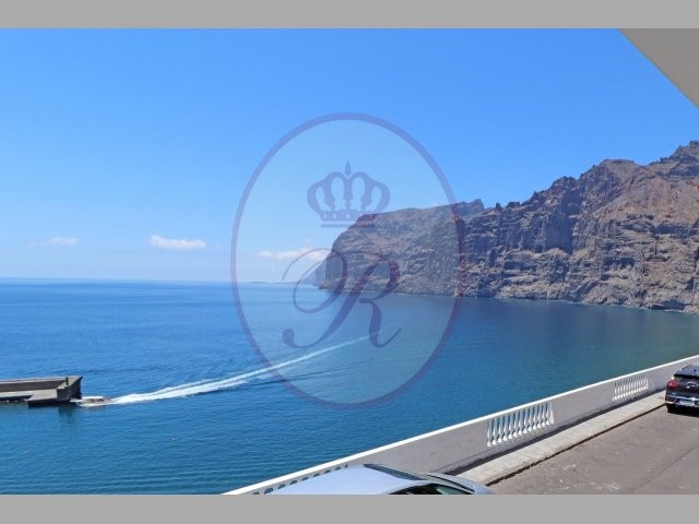 3 bed villa for sale in Los Gigantes