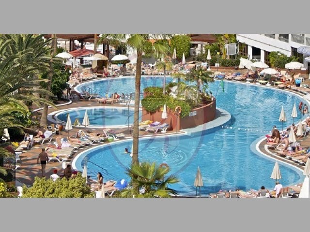 2 bed apartment for sale in Beverly Hills Club, Los Cristianos