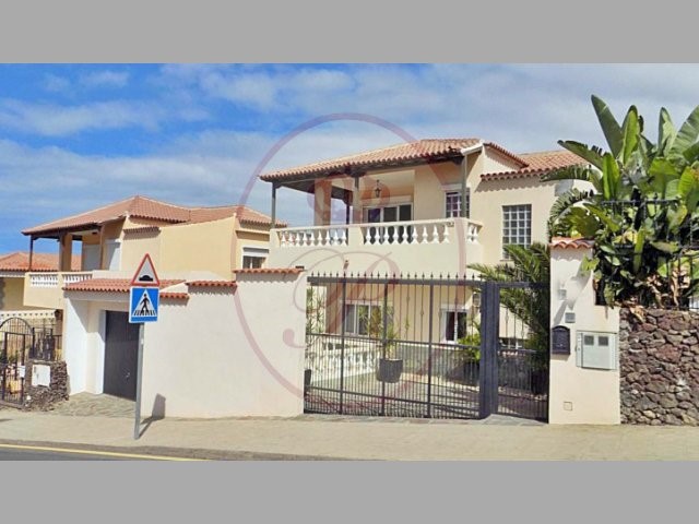 6 bed villa for sale in San Eugenio Alto