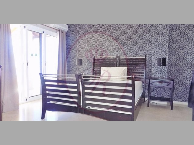 6 bed villa for sale in San Eugenio Alto