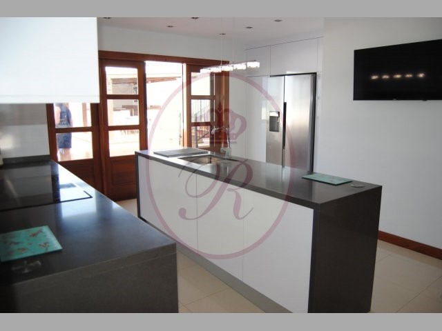 3 bed villa for sale in Los Gigantes