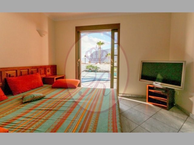 2 bed villa for sale in Crab Island, Los Gigantes