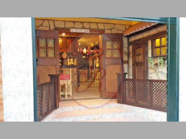 6 bed townhouse for sale in Las Rosas