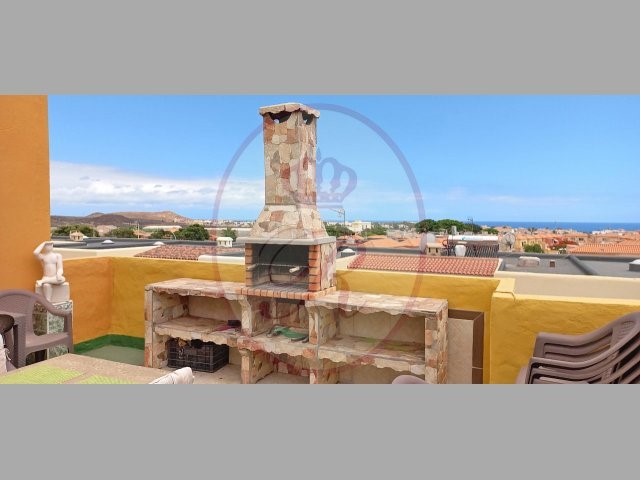 6 bed townhouse for sale in Las Rosas