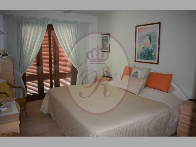 3 bed linked house for sale in Vitacura, Puerto de Santiago
