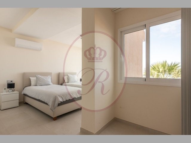 4 bed townhouse for sale in La Tagora, San Eugenio Alto