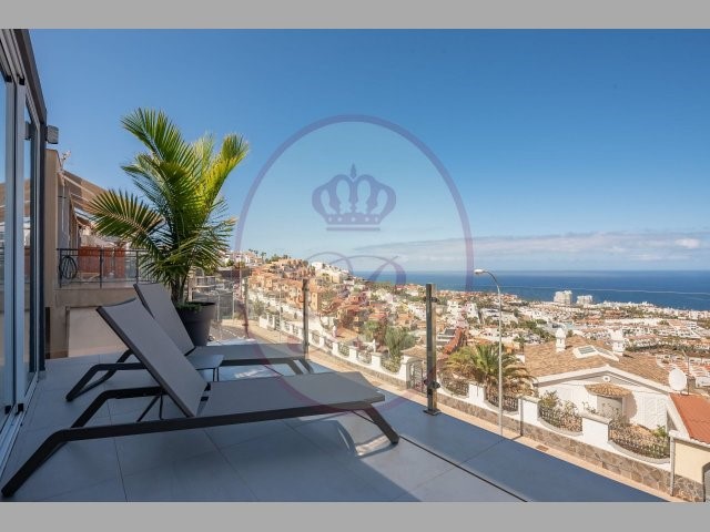 4 bed townhouse for sale in La Tagora, San Eugenio Alto