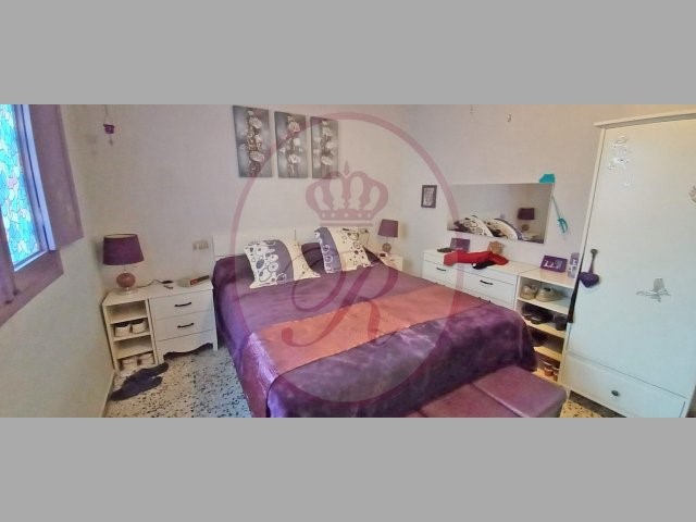 6 bed restaurant for sale in Las Rosas