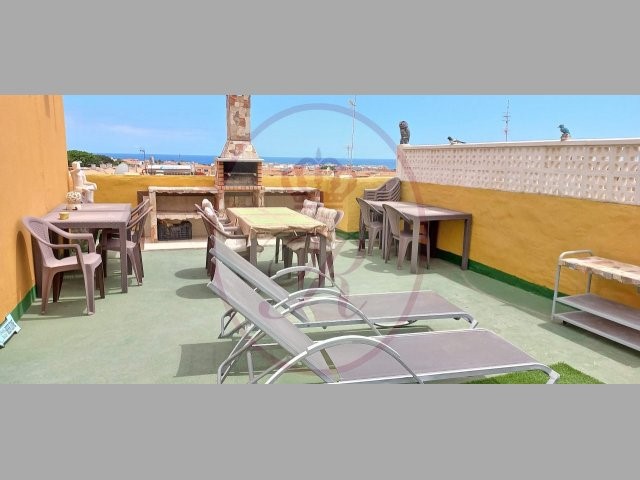 6 bed restaurant for sale in Las Rosas