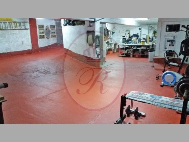 6 bed restaurant for sale in Las Rosas