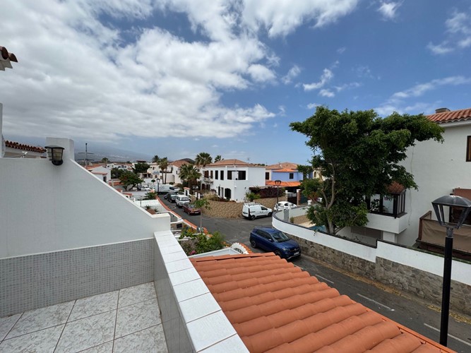 5 bed duplex for sale in Arico