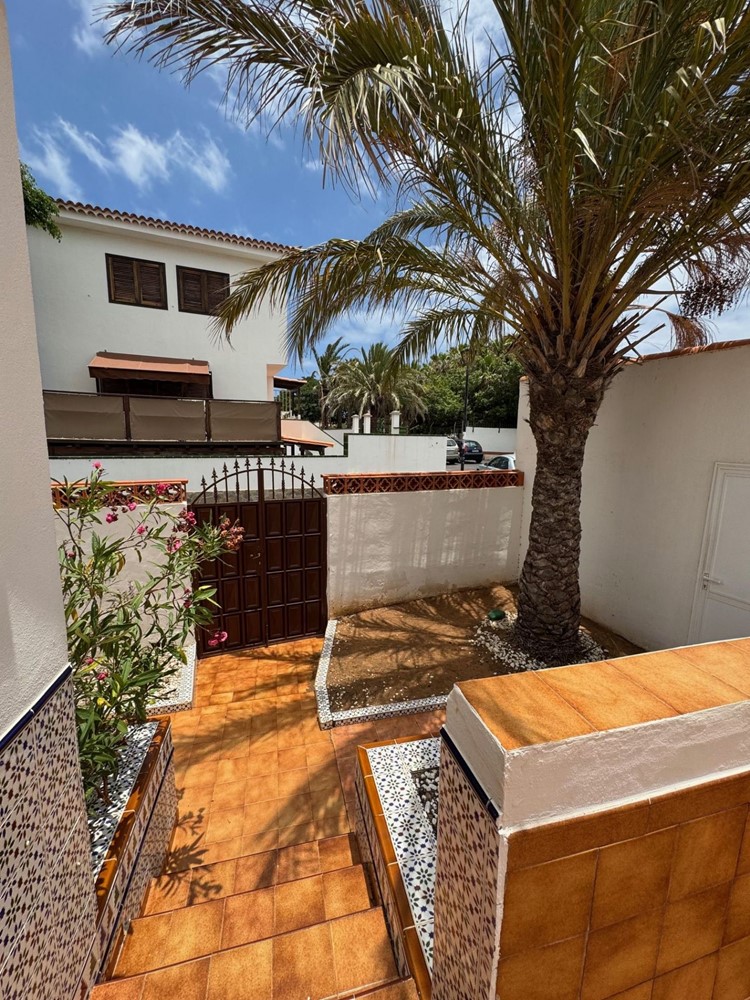 5 bed duplex for sale in Arico