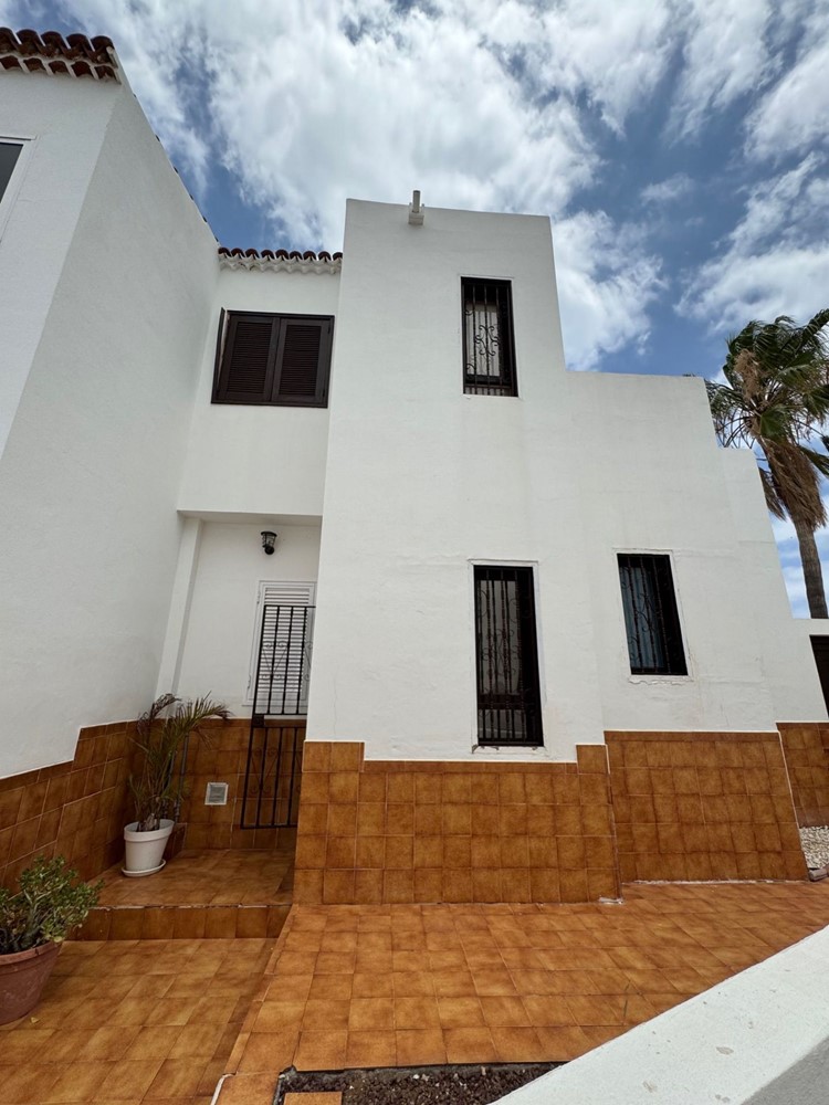 5 bed duplex for sale in Arico