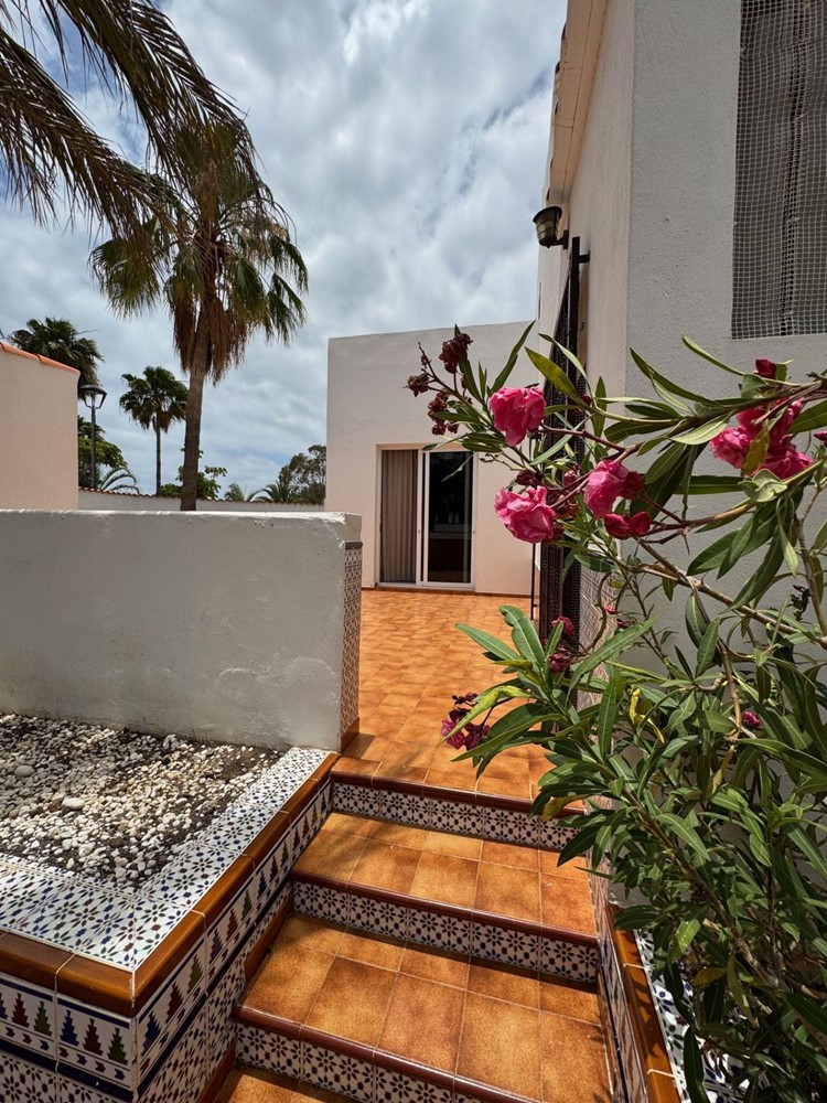 5 bed duplex for sale in Arico