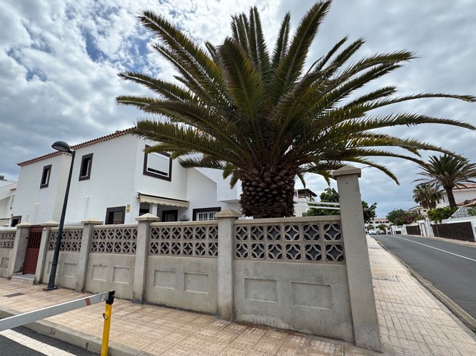 1 bed apartment for sale in Arona