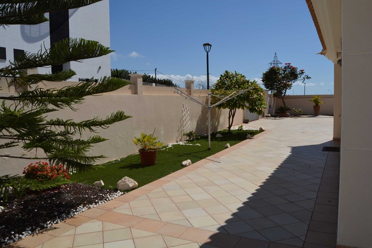 3 bed villa for sale in Playa Paraiso, Playa Paraiso