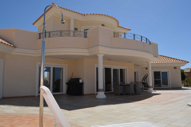 3 bed villa for sale in Playa Paraiso, Playa Paraiso