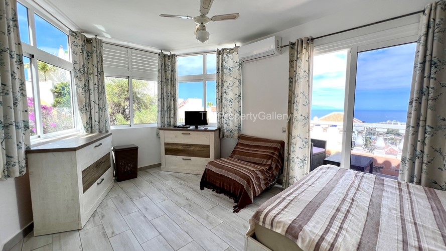 2 bed villa for sale in Ocean View, San Eugenio Alto