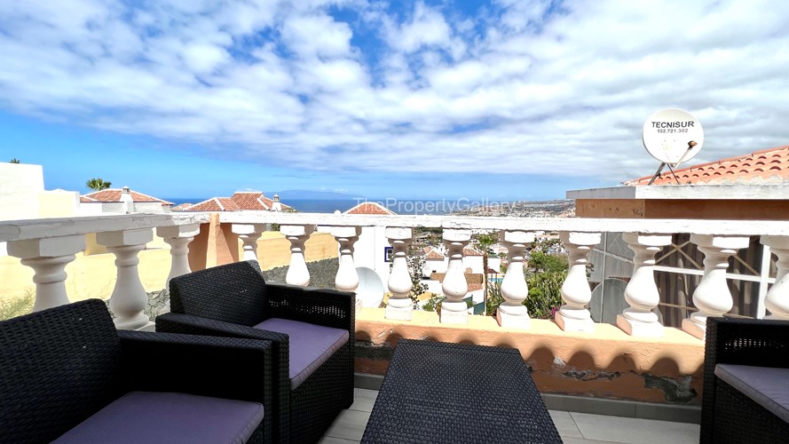 2 bed villa for sale in Ocean View, San Eugenio Alto