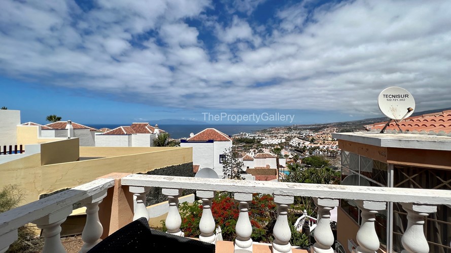 2 bed villa for sale in Ocean View, San Eugenio Alto