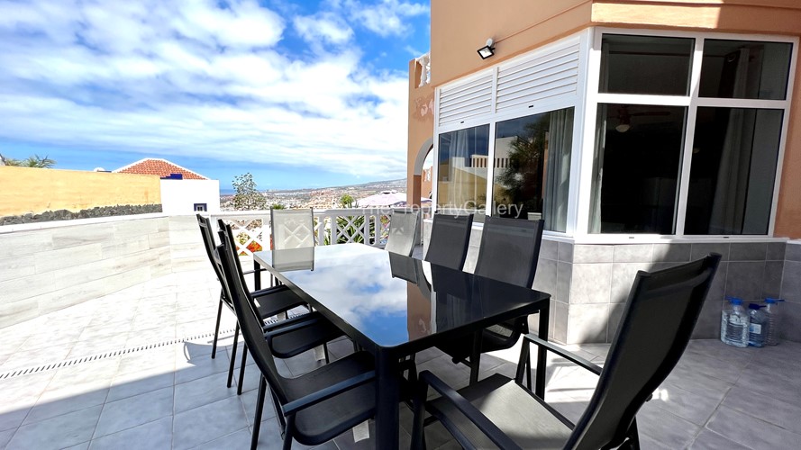 2 bed villa for sale in Ocean View, San Eugenio Alto