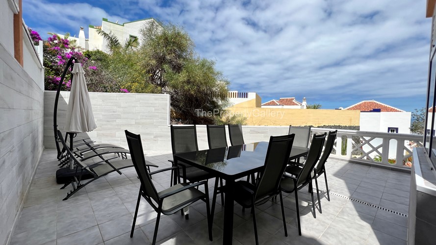 2 bed villa for sale in Ocean View, San Eugenio Alto