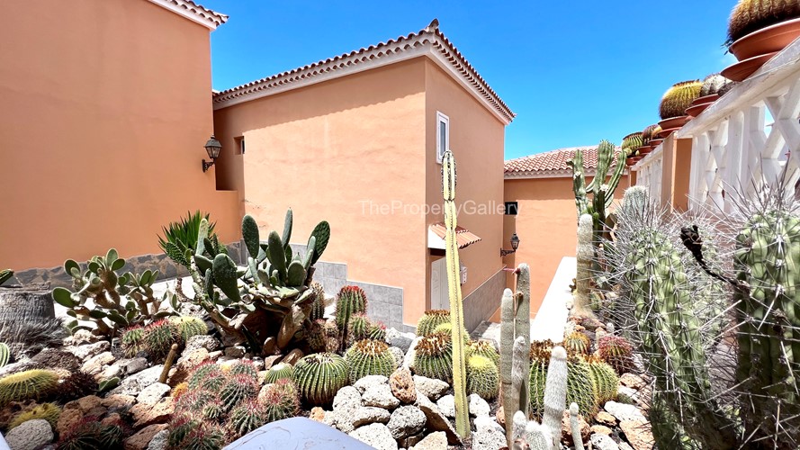 2 bed villa for sale in Ocean View, San Eugenio Alto