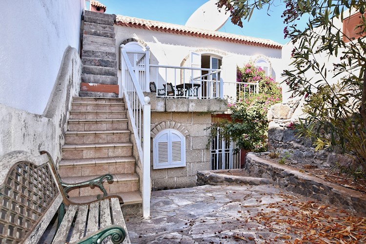 3 bed townhouse for sale in Taucho