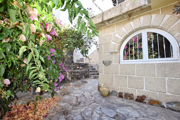 3 bed townhouse for sale in Taucho