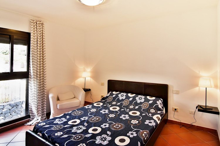 5 bed townhouse for sale in El Galeon