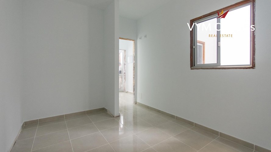 7 bed commercial property for sale in Arona