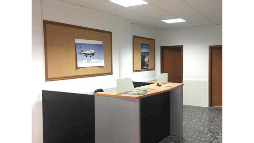 Empty Local for sale in Mirador del Sur I, Torviscas Alto