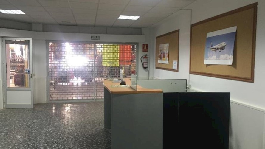 Empty Local for sale in Mirador del Sur I, Torviscas Alto