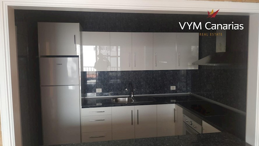 3 bed apartment for sale in Playa San Juan