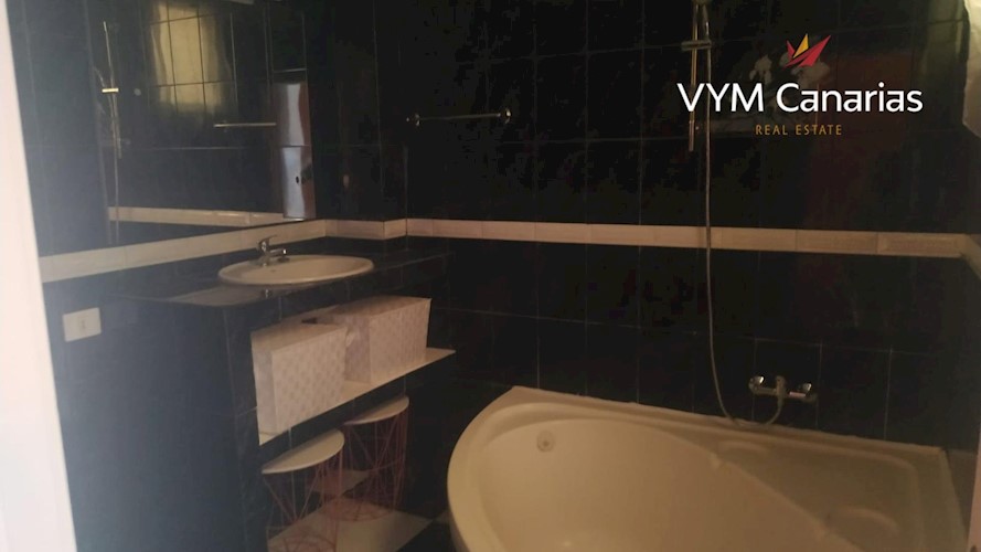 3 bed apartment for sale in Playa San Juan