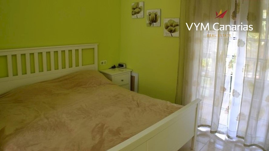 2 bed townhouse for sale in Callao Salvaje